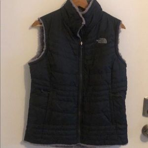 North Face Vest-perfect condition!!!
